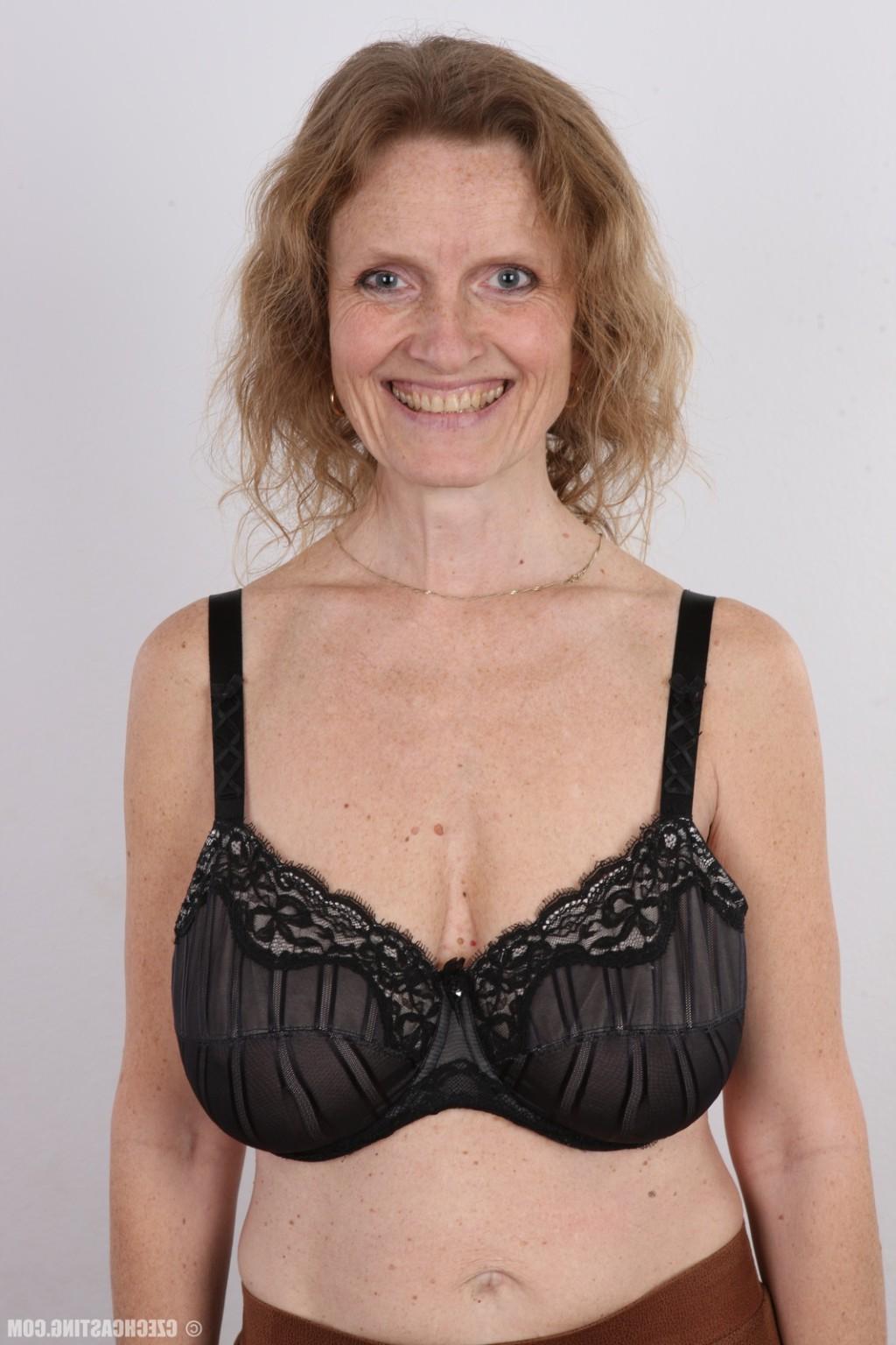 17P Busty granny poses for photo camera