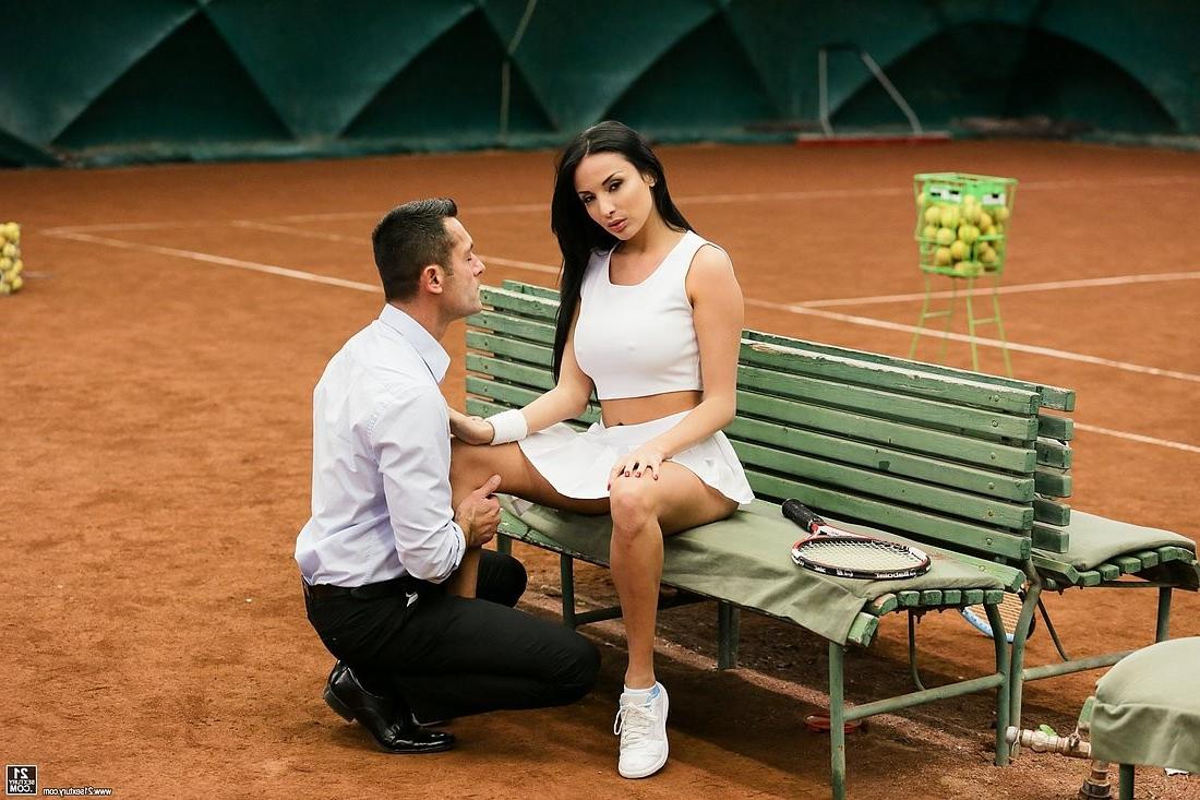 15P Anissa Kate busty strips on tennis court and gets her ass fucked