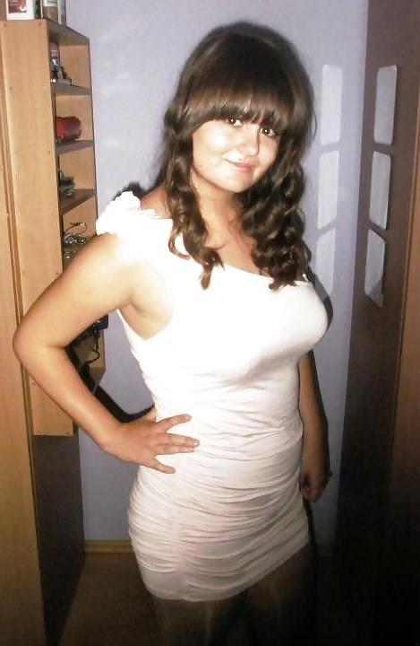 8P Hungarian girls
