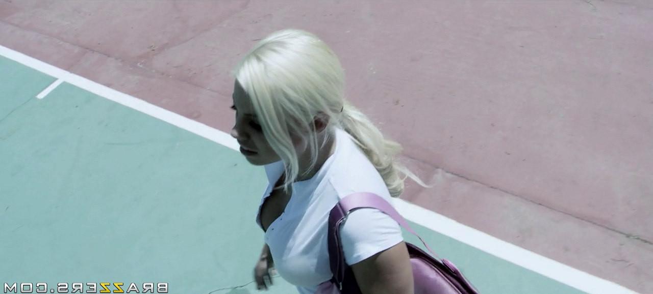 16P Pornstar Britney Amber banged on a tennis court