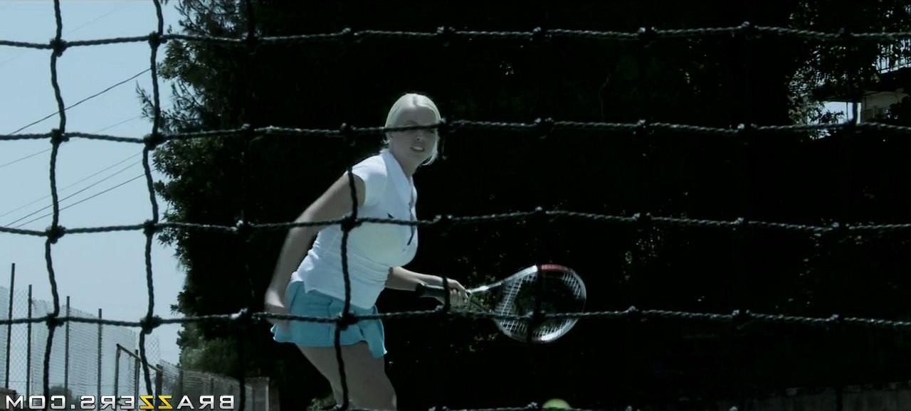16P Pornstar Britney Amber banged on a tennis court