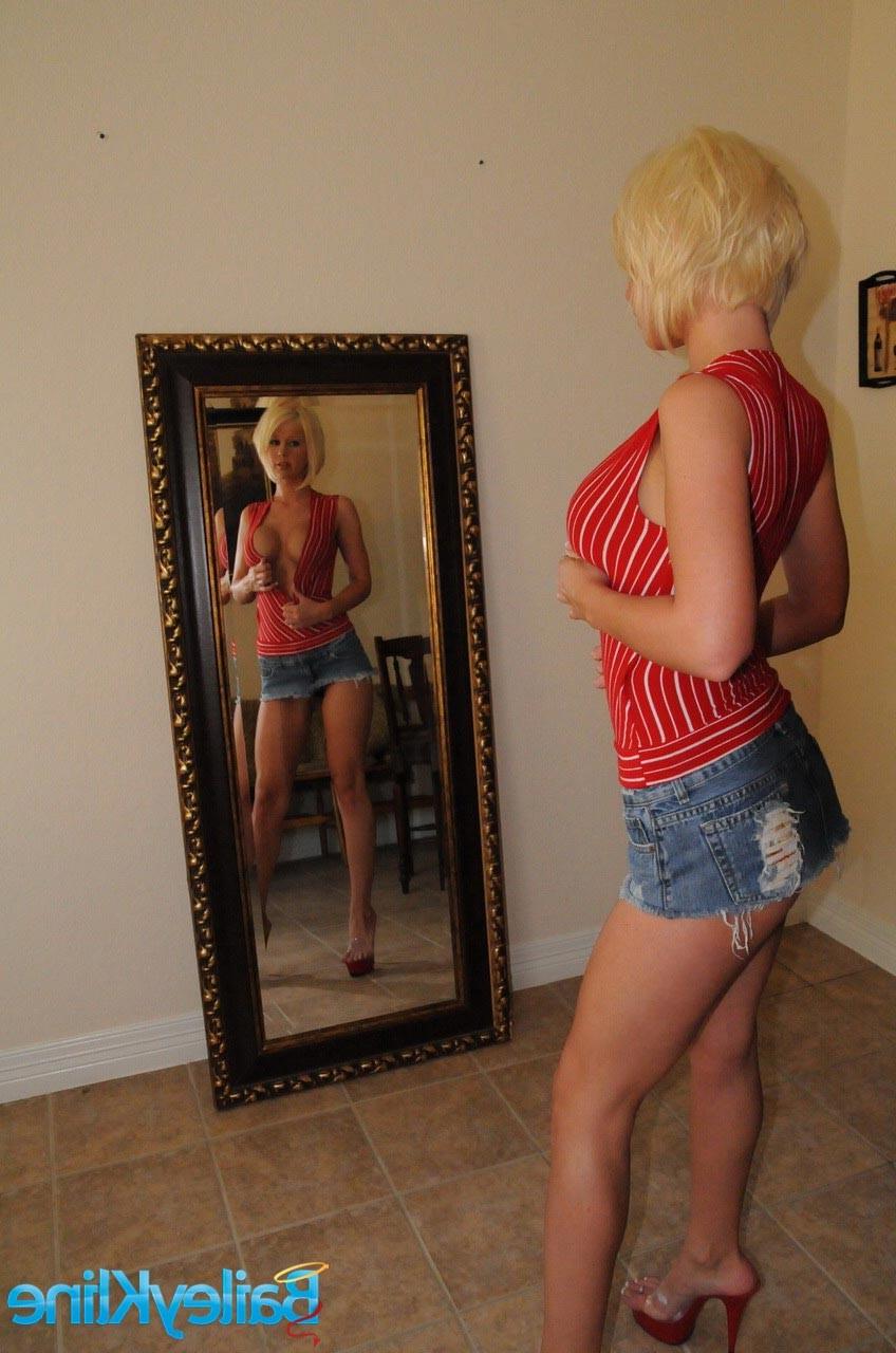 16P Big boob blonde teen flashing