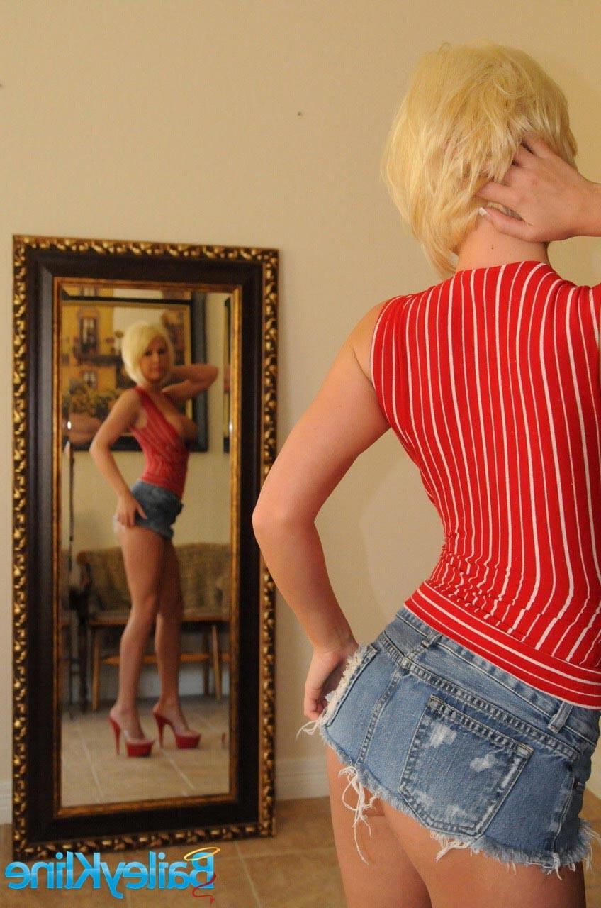 16P Big boob blonde teen flashing