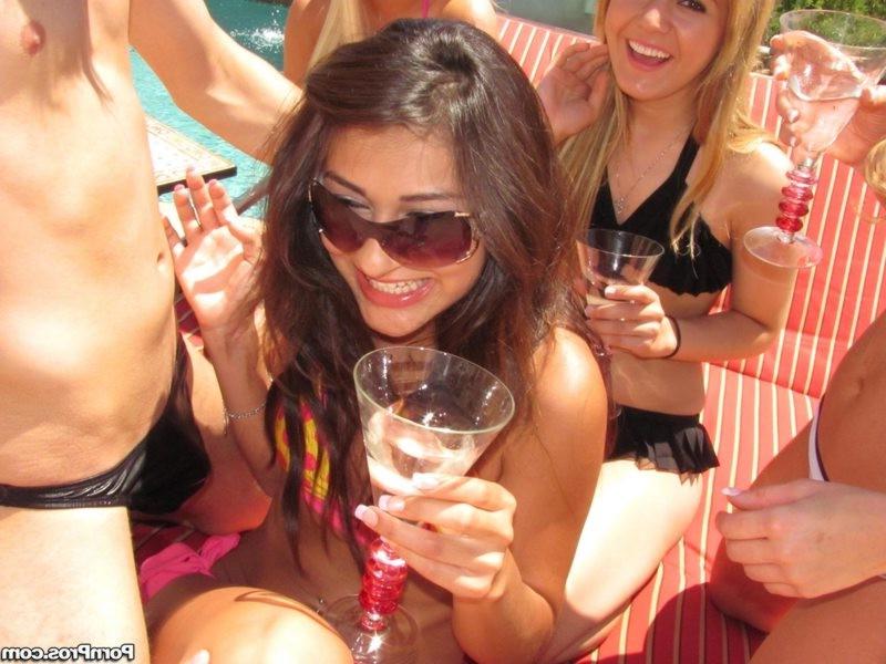 16P Male slave has to please a lot of bikini babes