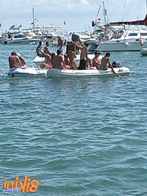 15P Girls get crazy at boating regatta
