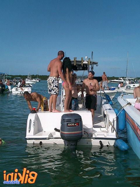 15P Girls get crazy at boating regatta