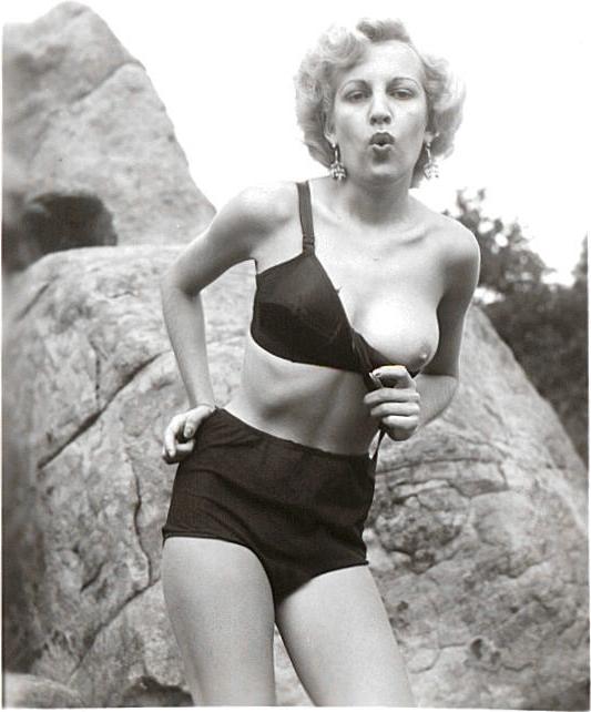 15P Vintage babes from the 1940's and 1950s