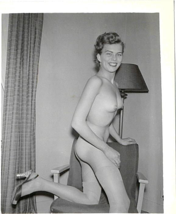 15P Vintage babes from the 1940's and 1950s