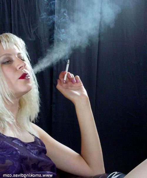 15P Watch exclusive smoking pics and movies
