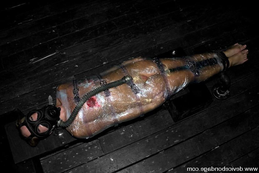 15P Blond Dia Zerva in tight rubber gas mask breathplay bondage