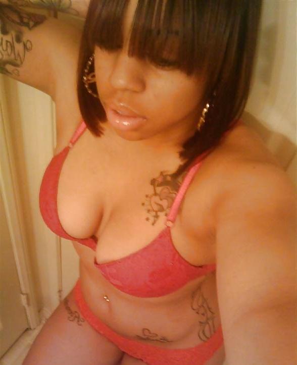 10P Lightskin Ebony Tatted Chick