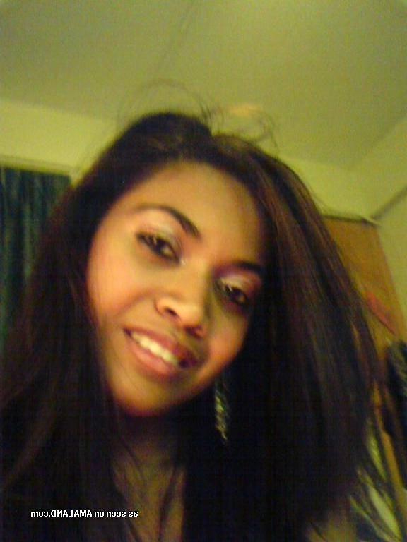 5P Steamy hot busty ebony amateur honey selfshooting