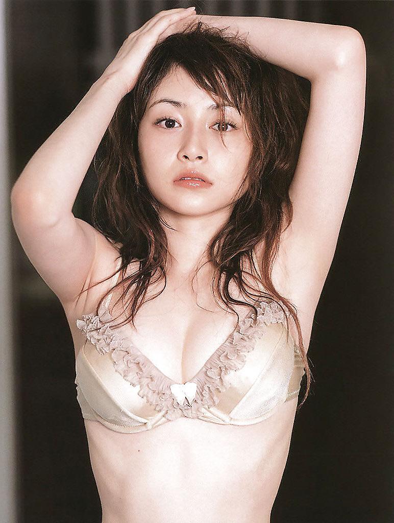 25P Japanese Bikini Babes-Anri Sugihara (16)