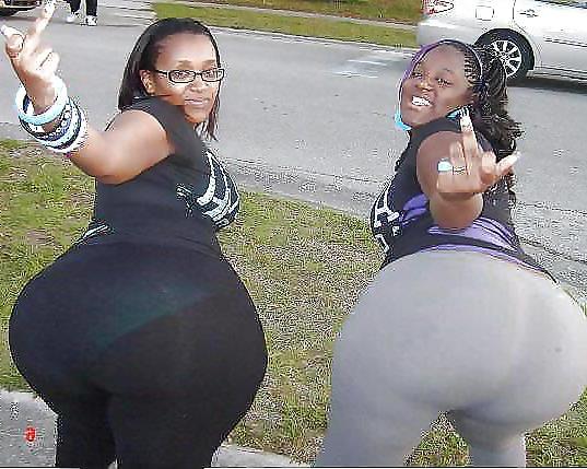 20P Big ass 