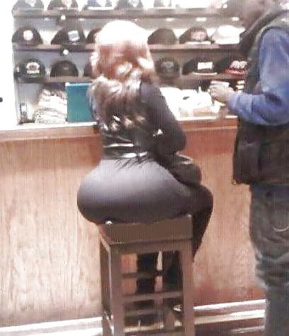 20P Big ass 