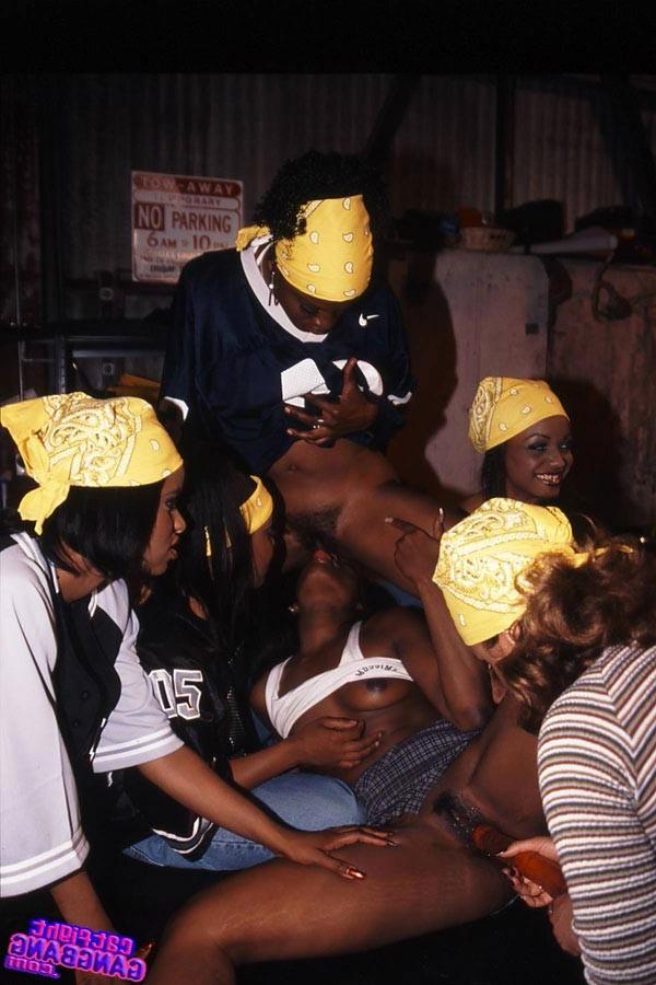 15P Ebony babe Cinnabunz gets fucked by a vicious lesbian gang