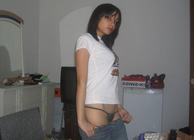 15P These ebony teen girlfriends posing and naked