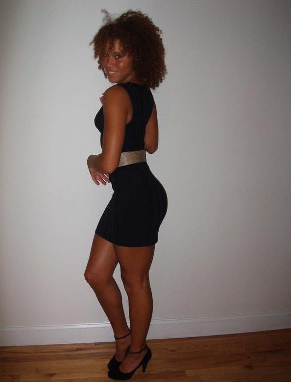 15P These ebony teen girlfriends posing and naked