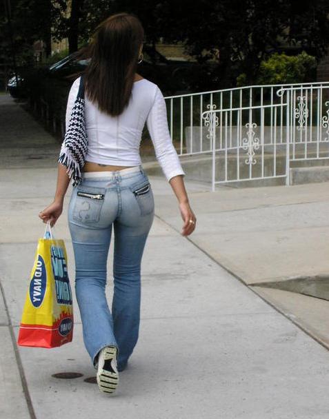 15P These ebony teen girlfriends posing and naked