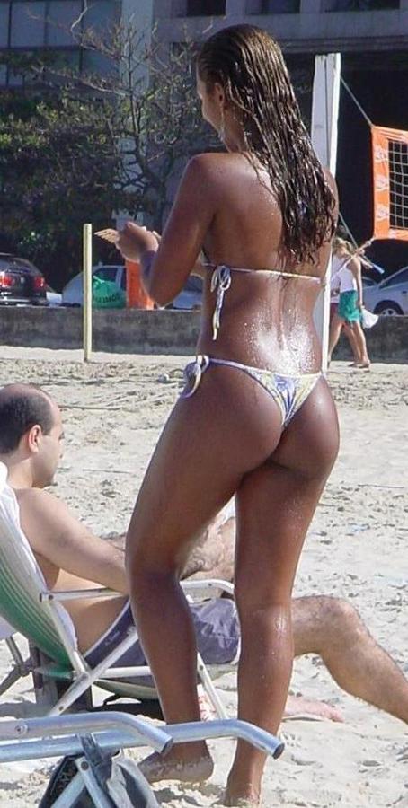 15P Ebony teen gfs posing for cell phone pics