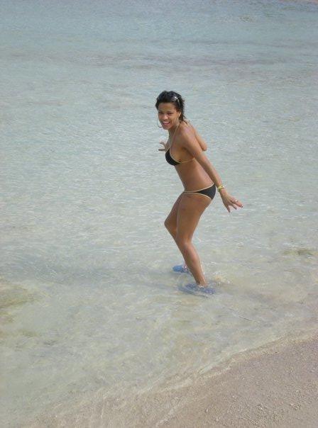15P Ebony teen gfs posing for cell phone pics