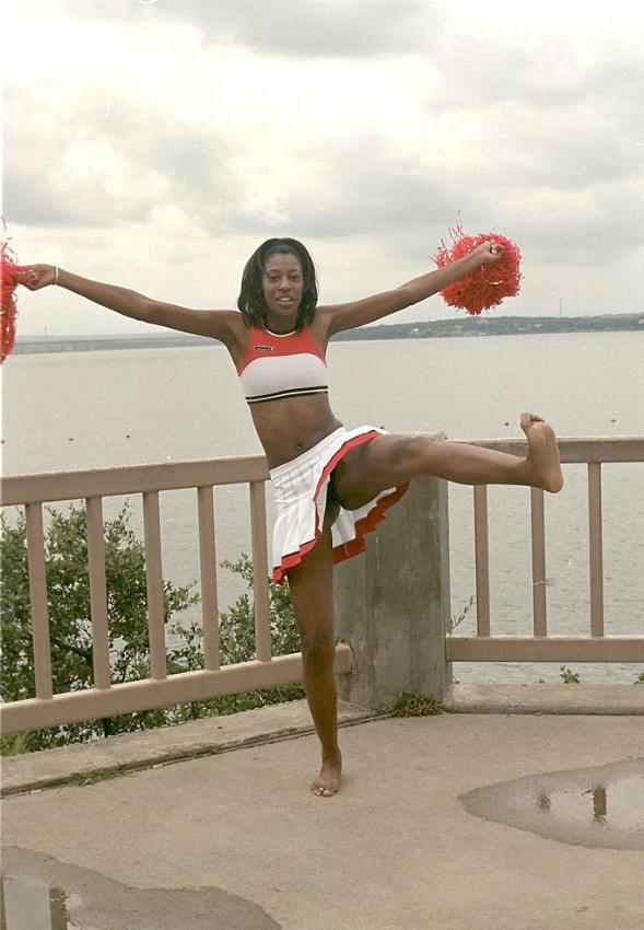 15P Hot amateur ebony beauty outdoors