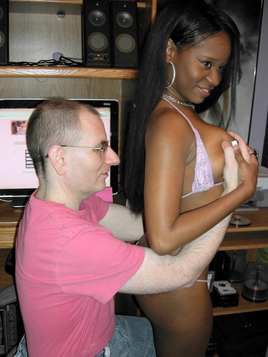 15P Ebony hottie Mercy sucking some stiff white dick