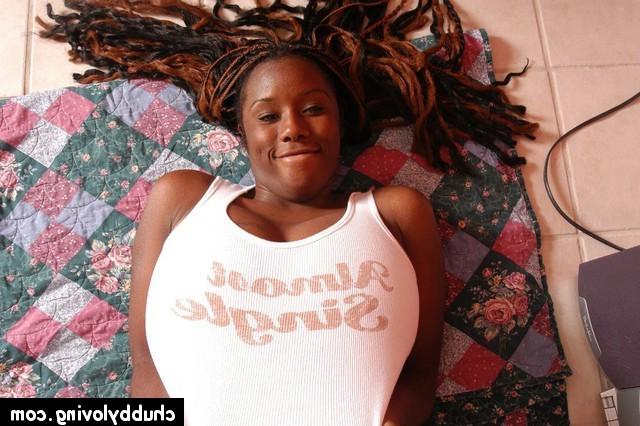 16P Busty ebony plumper chick