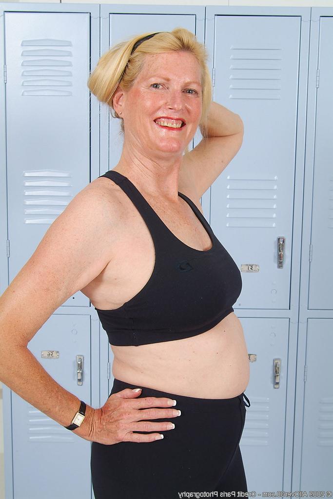 16P A little yoga in the nude keeps 55 year old Josie smoking hot
