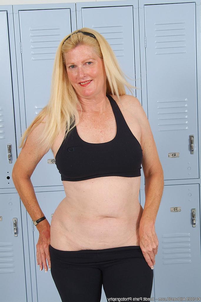 16P A little yoga in the nude keeps 55 year old Josie smoking hot