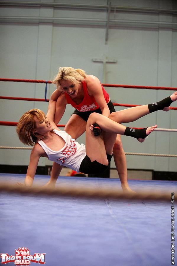16P Tanya Tate blonde dominant in lesbian catfight