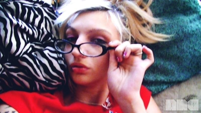 15P Emo girl Candy Ann