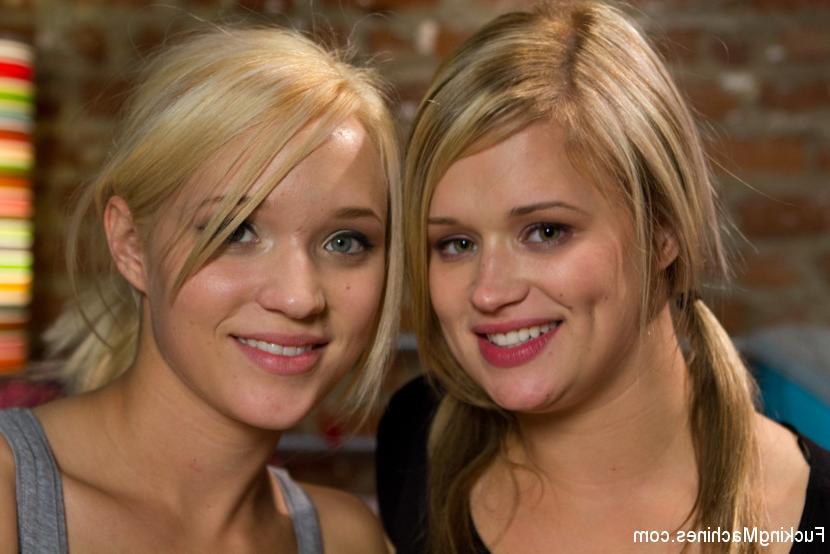 15P Heather Starlet dominates her bff using machines