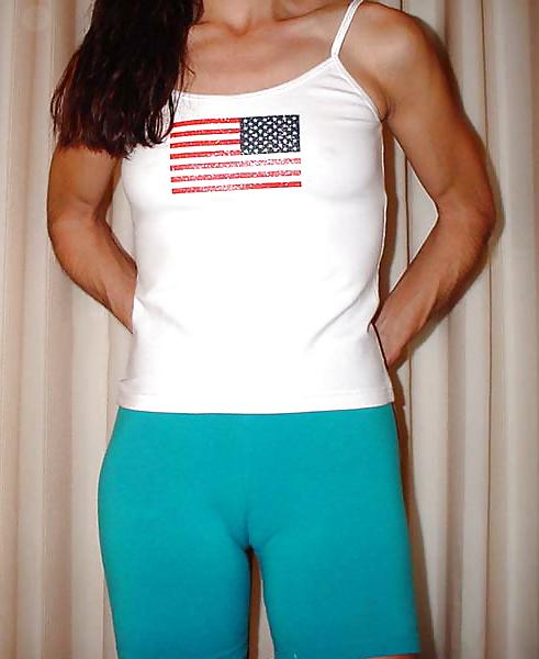 12P Hairy American Girl