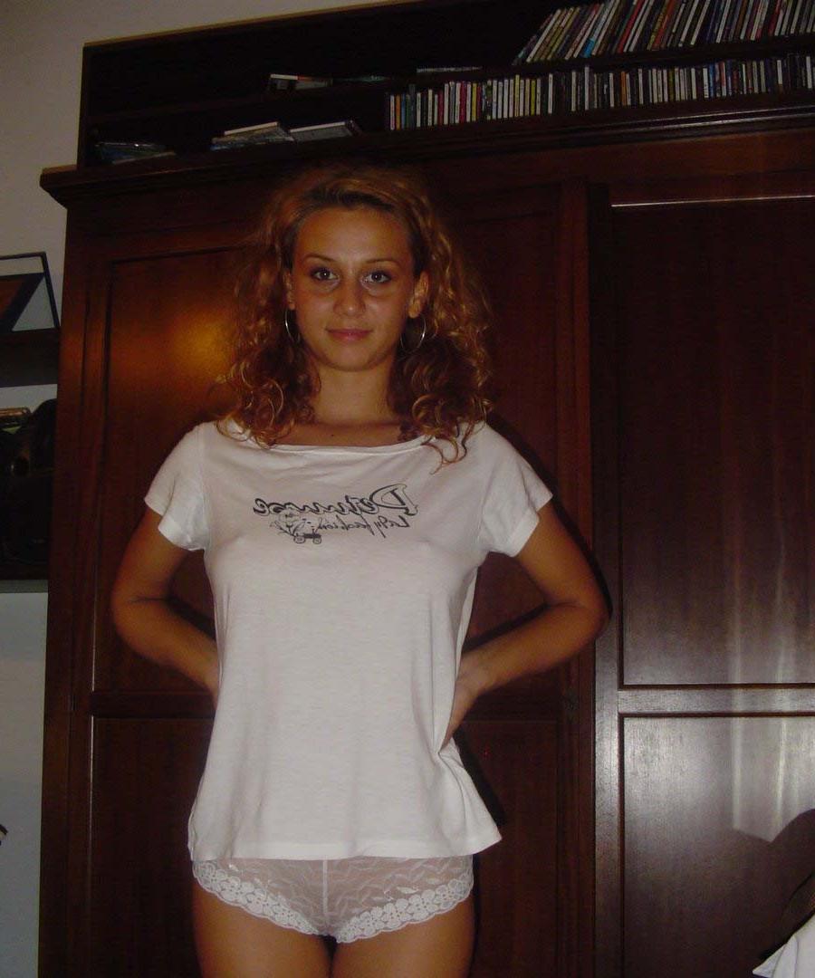 16P Sexy Girlfriend With a Killer Body 