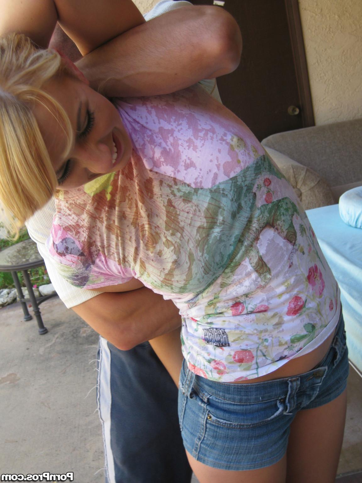 13P Perverted masseuse fucking his teen customer
