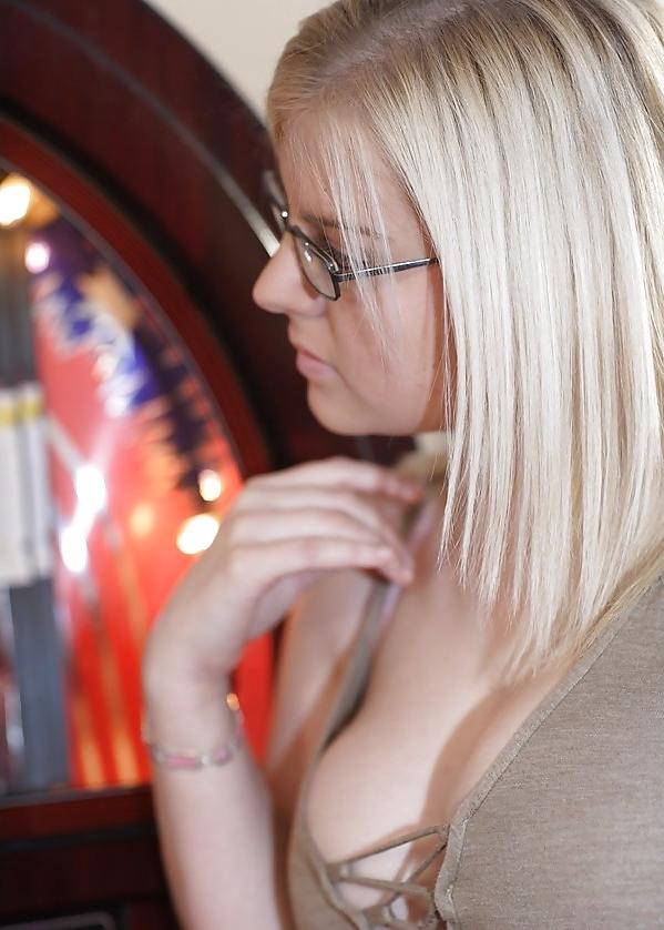 20P Big Tit Blonde Louise
