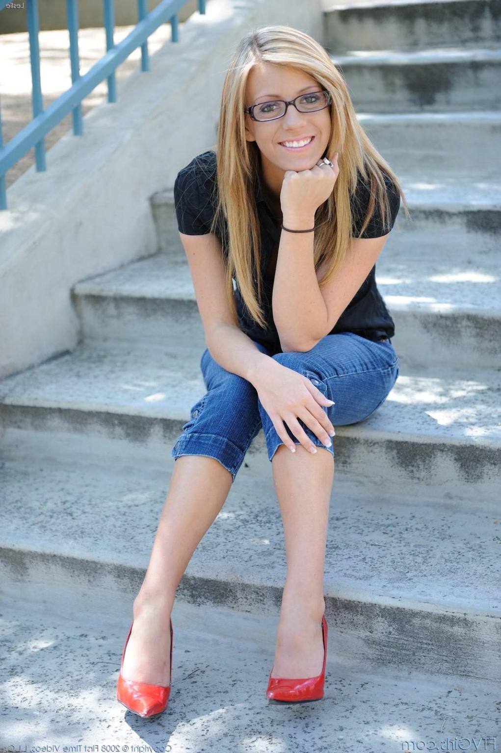 16P Blonde babe almost getting caught being naked in a public place