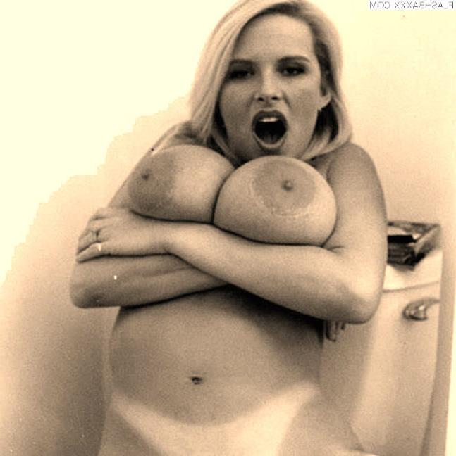 16P Big tits and hairy beaver babes from the summer of 1969