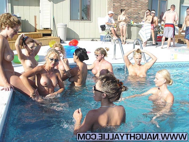 14P Amateur babes having fun at the pool