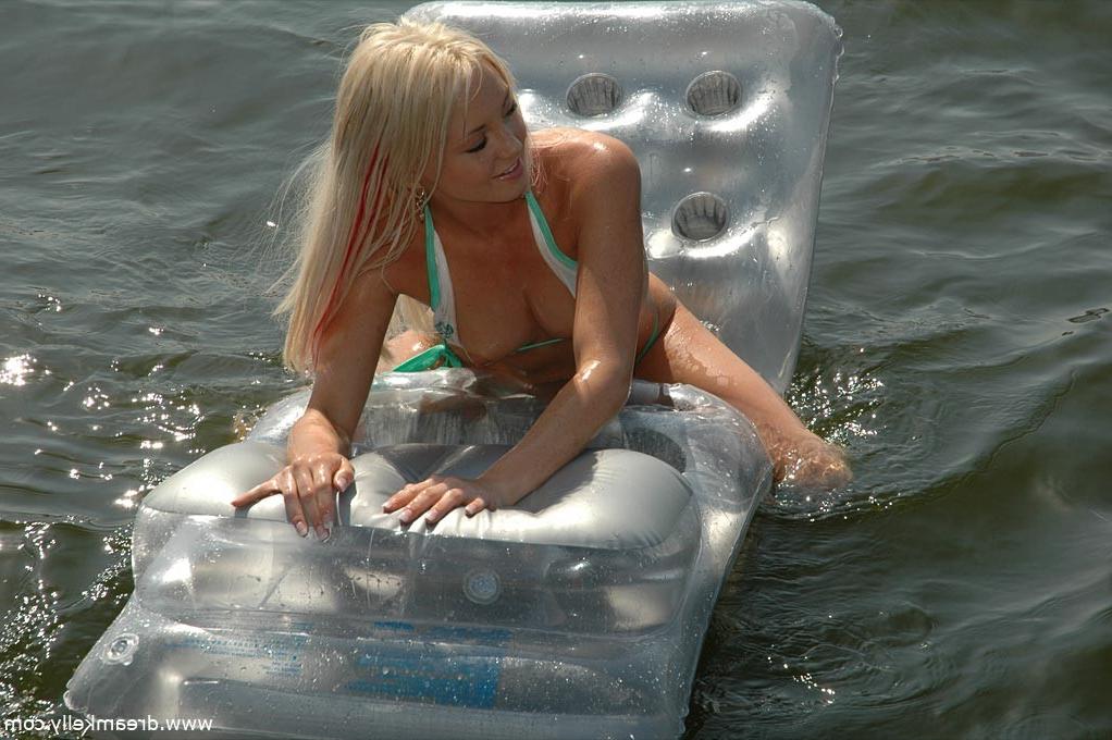 16P Petite blonde teen rubs her pussy in the lake