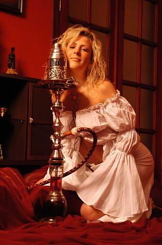 24P Blonde smoking hot and sexy spread