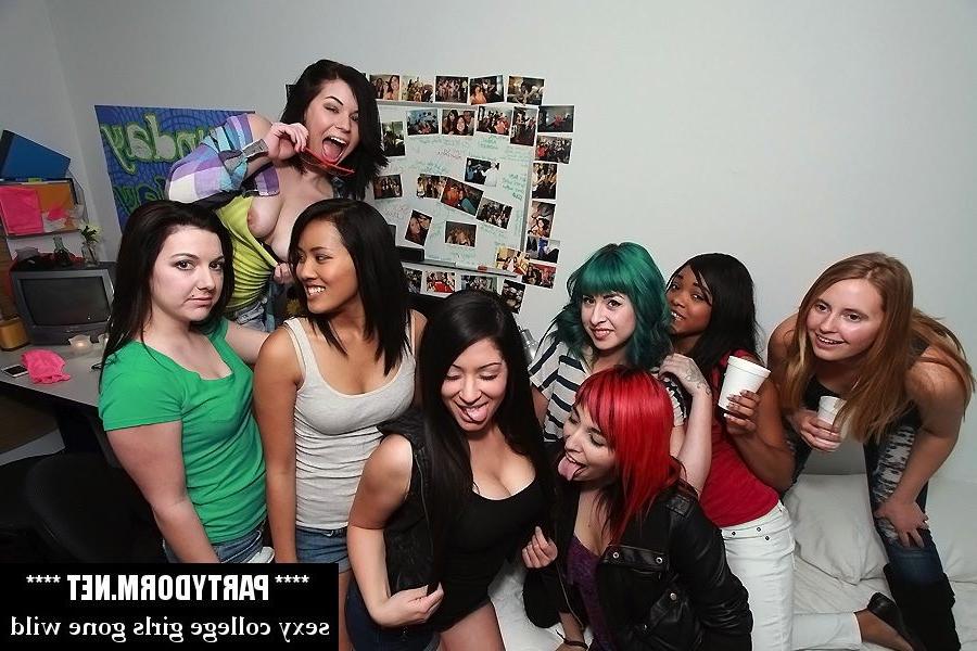 15P College girls in crazy dorm action