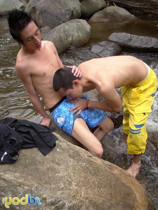 15P Gay Sex At The Rapids