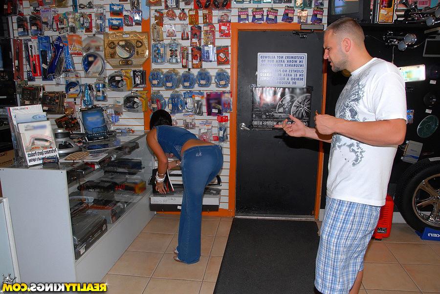 12P Slim perky titty latina bebe gets picked up at a bike shop then gets pounded har