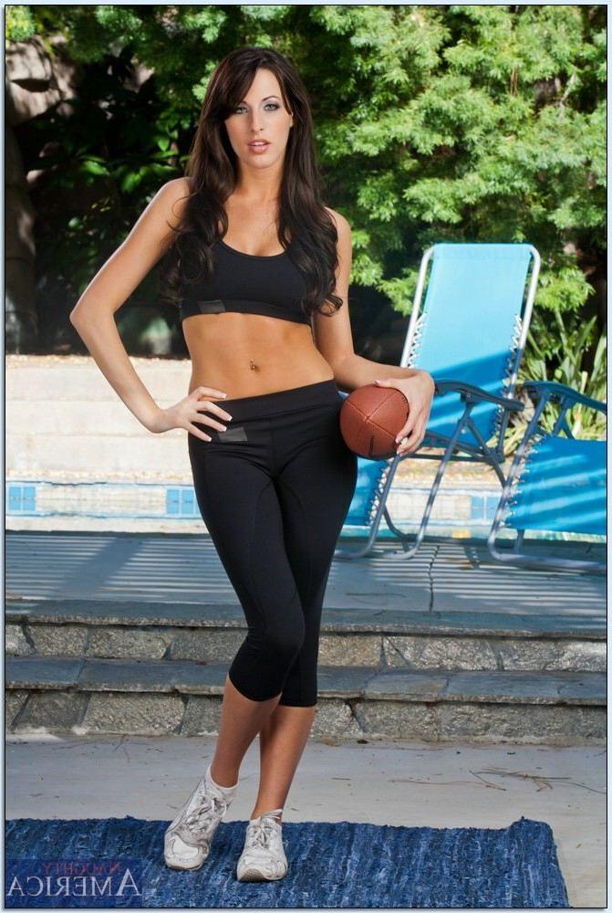 18P Kortney Kane hottie gets fucked in her black sports bra