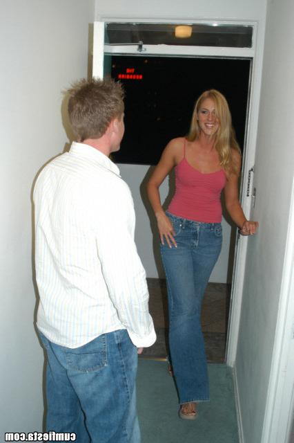 16P Hot 20yo blonde with stunning body got sperm in her eye