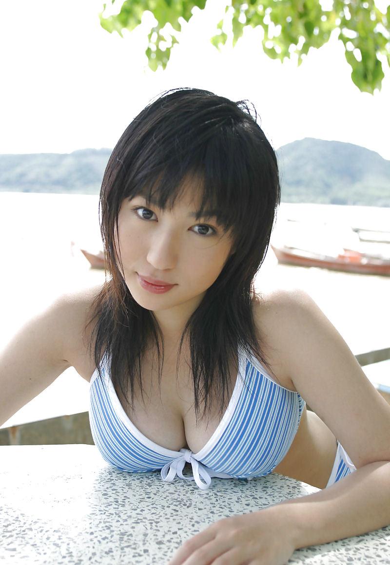 25P Japanese Bikini Babes-Nonami Takizawa (2)