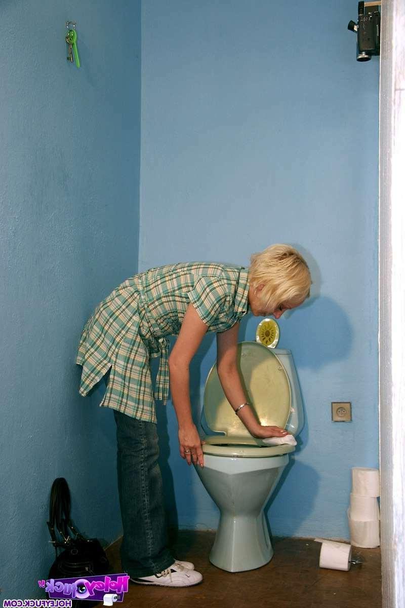 14P Slut sucking and fucking a cock through a glory hole