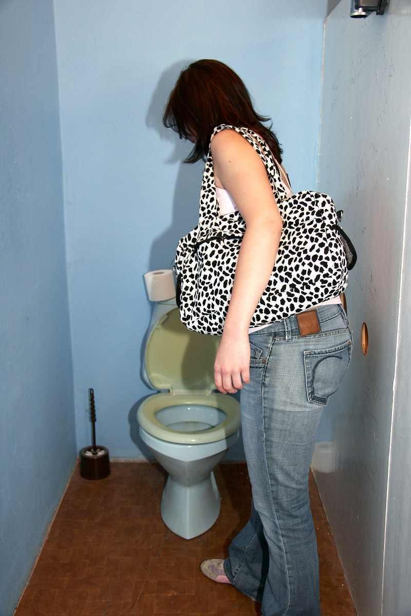14P Slut sucking and fucking a cock through a glory hole
